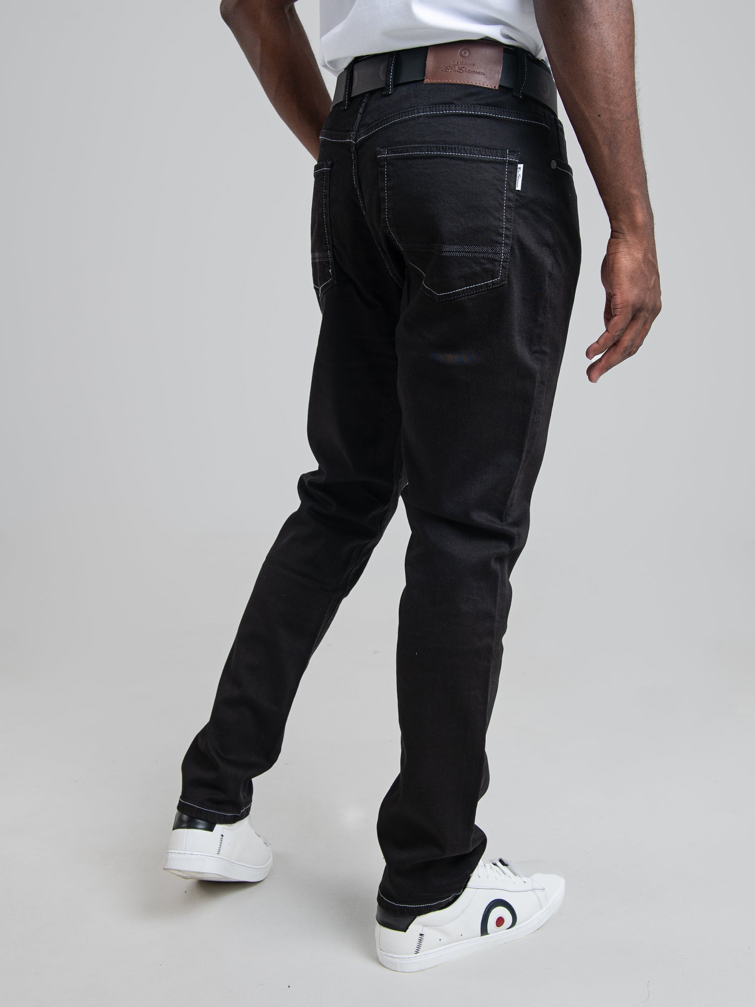 Classic Denim - Black